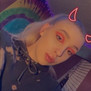 Meet your Posher, Lexa